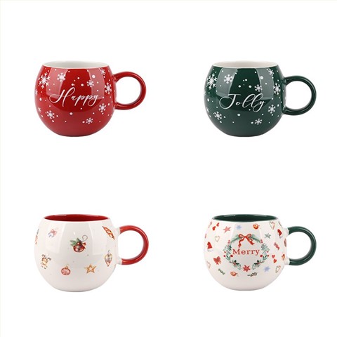470ml Christmas Themed Ceramic Mugs Set - 4-Piece Festive Drinkware with Wreath, Snowflake Designs