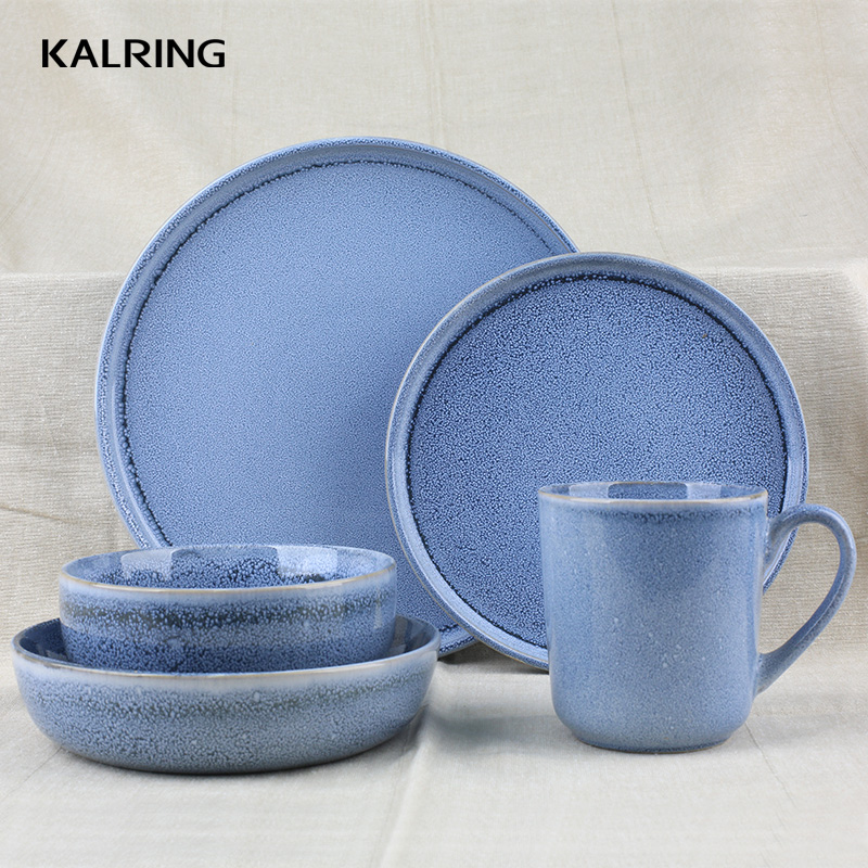 Stoneware dinnerware